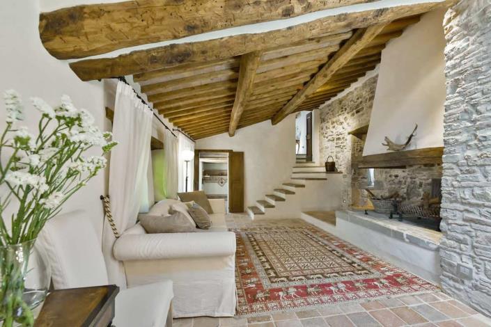 Image No.19-4 Bed Country House for sale