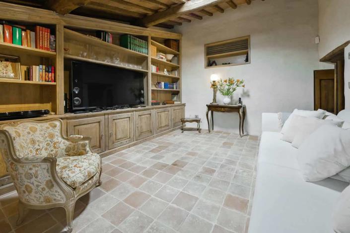 Image No.21-4 Bed Country House for sale