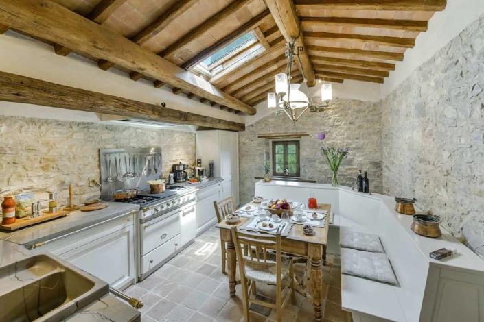 Image No.26-4 Bed Country House for sale