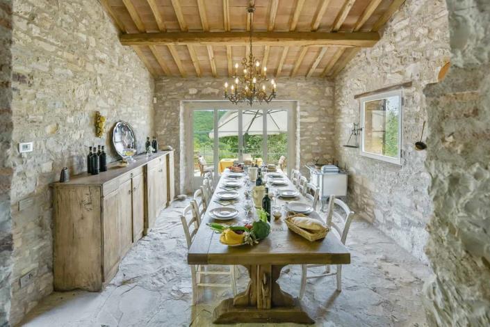 Image No.25-4 Bed Country House for sale