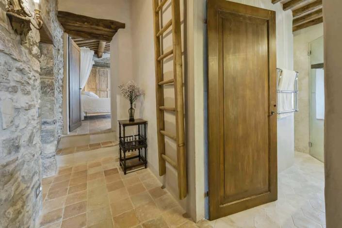 Image No.29-4 Bed Country House for sale