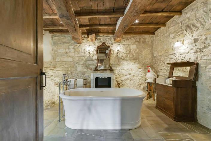 Image No.33-4 Bed Country House for sale