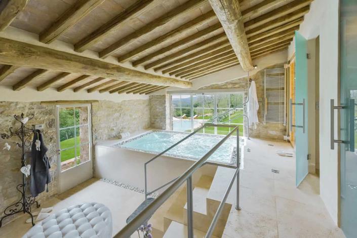 Image No.44-4 Bed Country House for sale