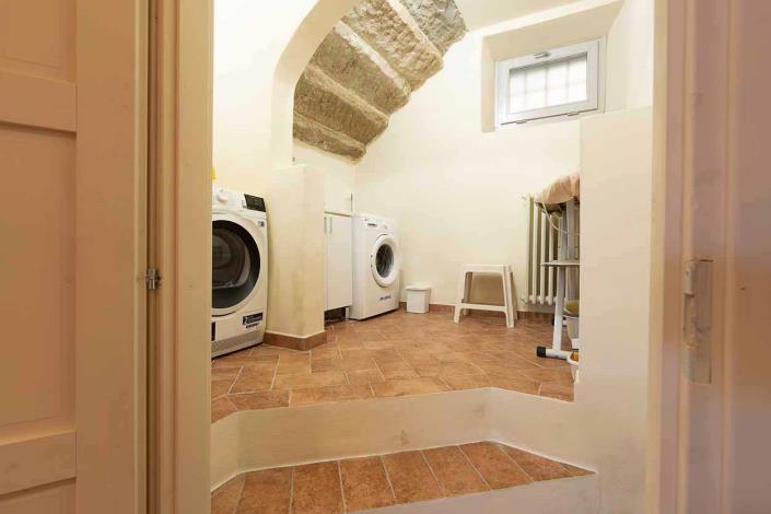 Image No.21-3 Bed Apartment for sale