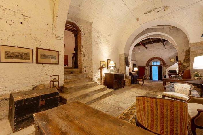 Image No.23-3 Bed Apartment for sale