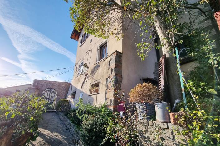 Image No.2-2 Bed Semi-Detached for sale