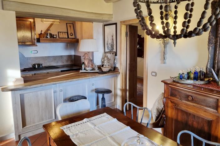 Image No.21-2 Bed Semi-Detached for sale