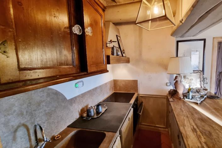 Image No.24-2 Bed Semi-Detached for sale