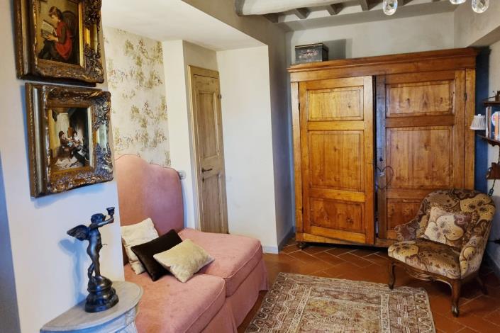 Image No.31-2 Bed Semi-Detached for sale