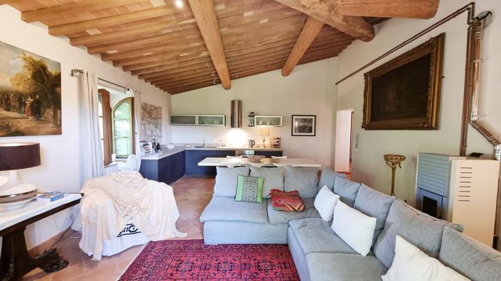 Image No.18-2 Bed Apartment for sale