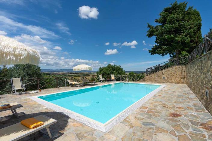 Image No.27-5 Bed Farmhouse for sale