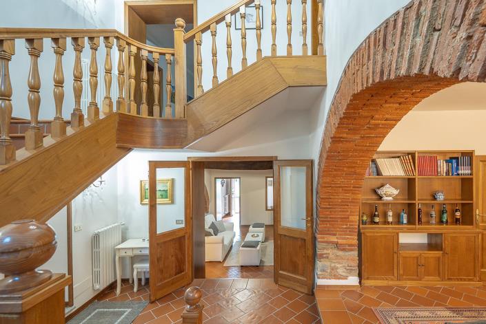 Image No.19-4 Bed Country House for sale