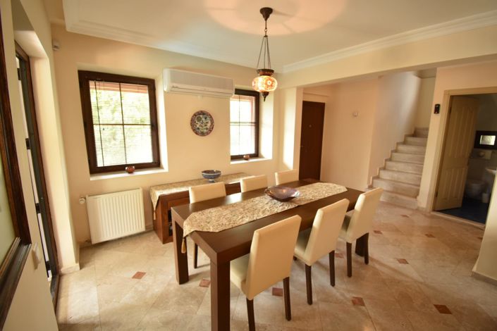 Image No.9-3 Bed Villa for sale