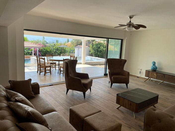 Image No.4-5 Bed Villa for sale