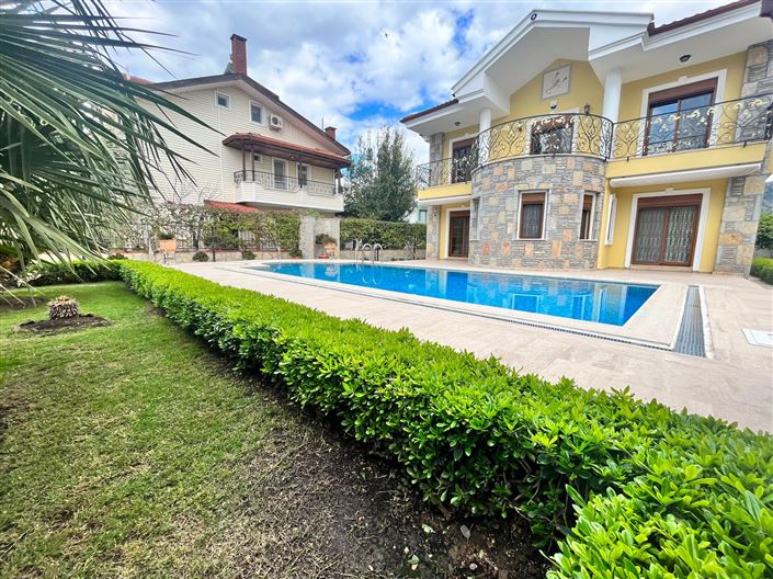 Image No.2-3 Bed Villa for sale