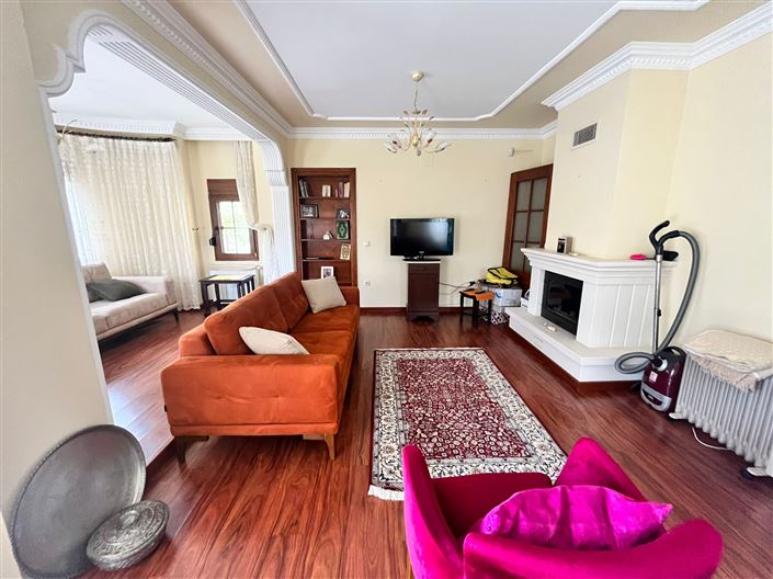 Image No.9-3 Bed Villa for sale