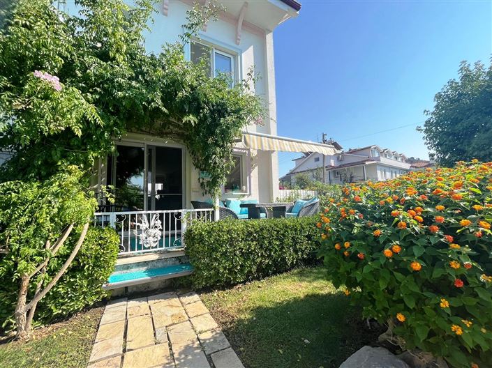 Image No.17-3 Bed Villa for sale