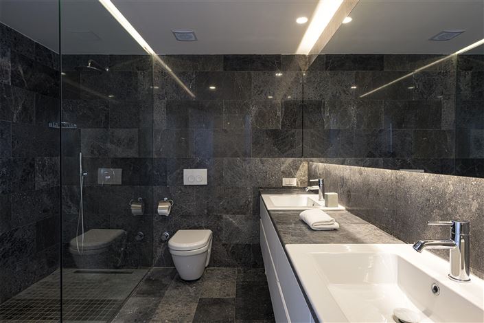 Image No.23-5 Bed Villa for sale