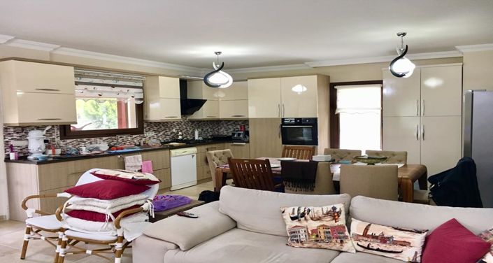 Image No.4-4 Bed Villa for sale