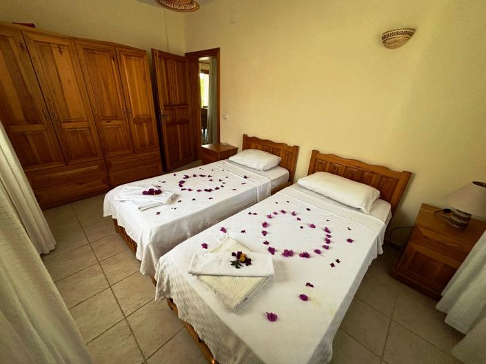 Image No.10-3 Bed Villa for sale