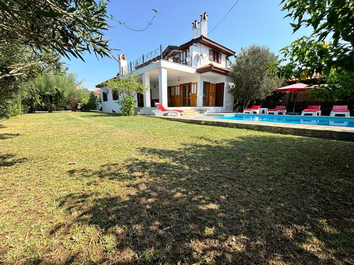 Image No.2-3 Bed Villa for sale