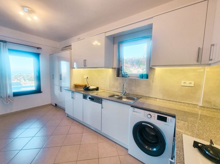 Image No.8-3 Bed Villa for sale