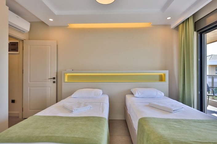 Image No.17-3 Bed Villa for sale