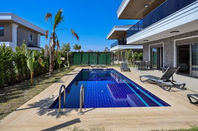 Serene Newly-Built Villa in Antalya For Sale - Sun-drenched terraces round the pool