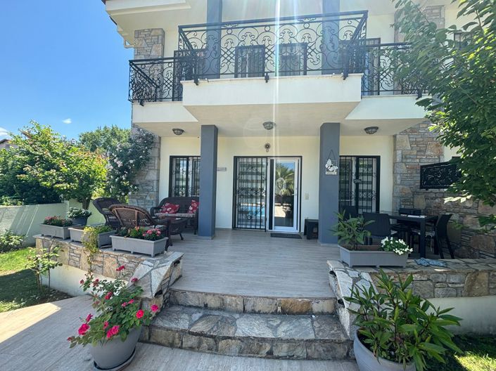 Image No.3-2 Bed Villa for sale