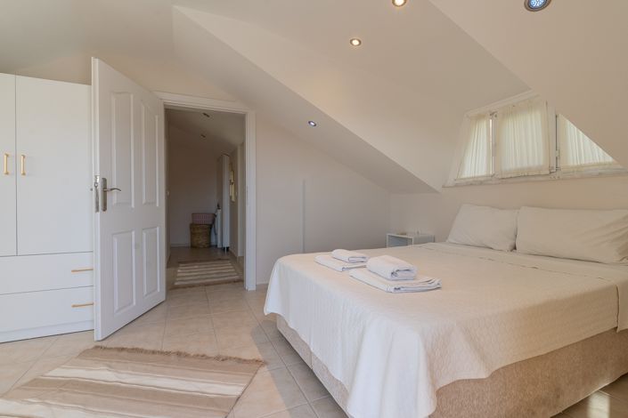 Image No.15-2 Bed Apartment for sale