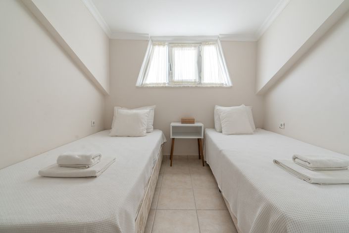 Image No.16-2 Bed Apartment for sale