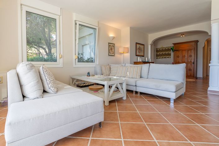 Image No.11-3 Bed Apartment for sale