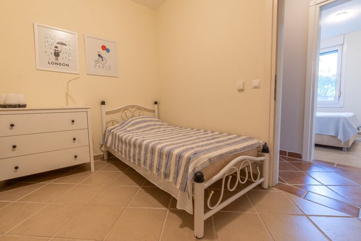 Image No.18-3 Bed Apartment for sale