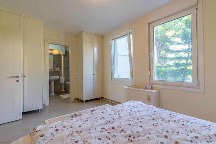 Image No.20-3 Bed Apartment for sale