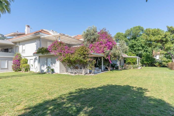 Image No.24-3 Bed Apartment for sale