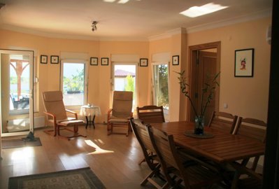 A Serene Private Dalyan Villa For Sale With Large Pool - Light and airy living space and dining area