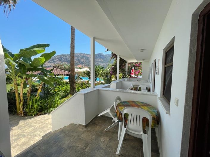 Image No.15-10 Bed Hotel for sale