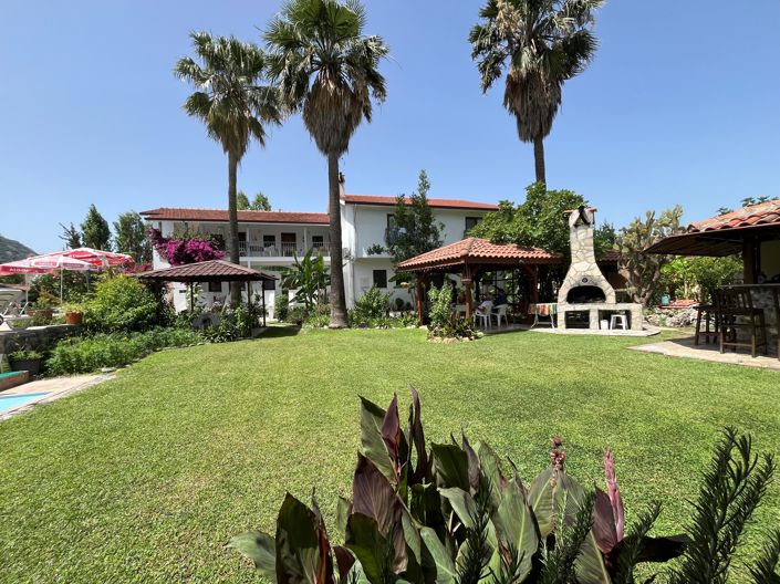 Image No.17-10 Bed Hotel for sale