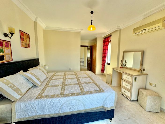 Image No.17-4 Bed Villa for sale