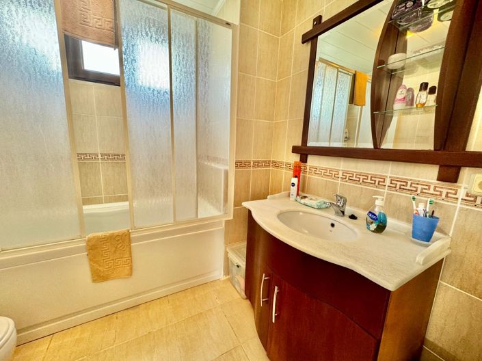 Image No.20-4 Bed Villa for sale