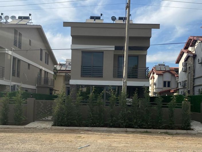 Image No.21-3 Bed Villa for sale