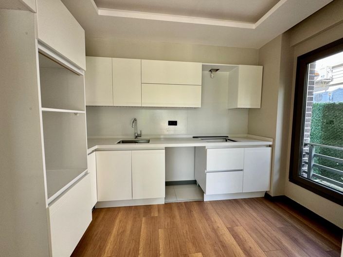 Image No.8-3 Bed Villa for sale