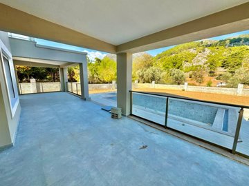 Modern Fethiye Villa For Sale In Uzumlu – Large covered terrace