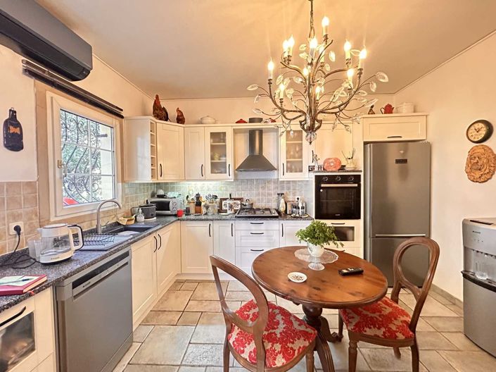 Image No.11-3 Bed Villa for sale