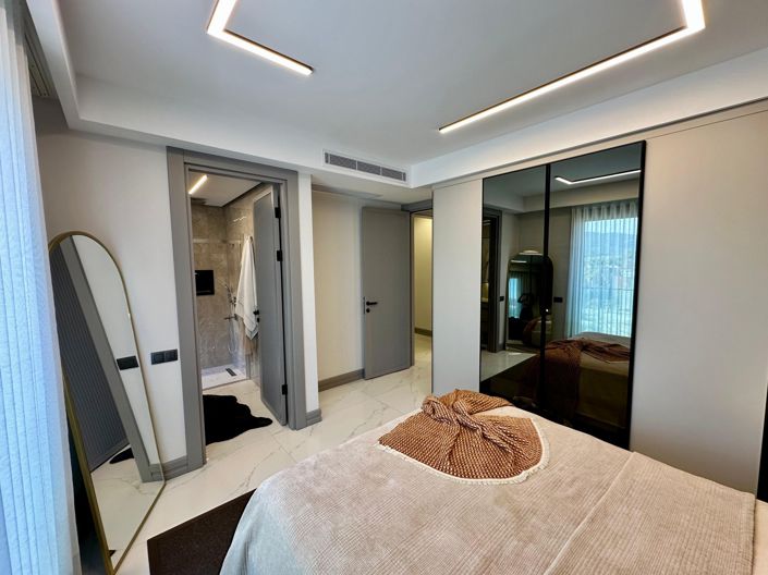 Image No.10-4 Bed Villa for sale