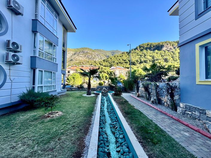 Image No.23-5 Bed Apartment for sale