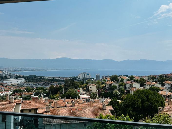 Image No.2-4 Bed Villa for sale