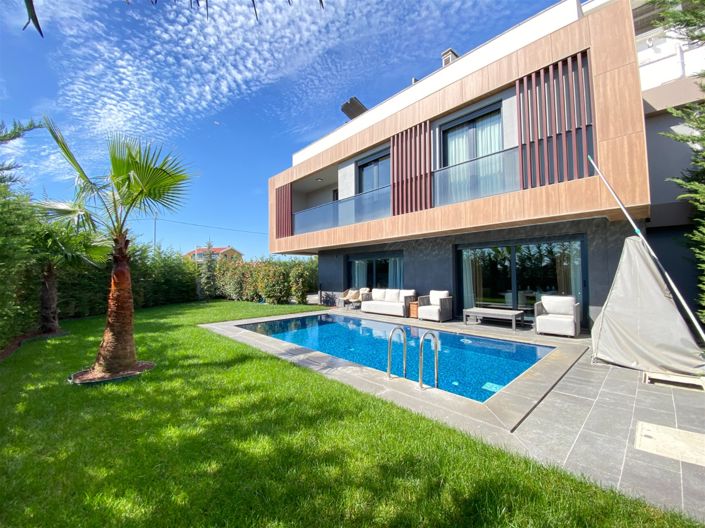 Image No.2-6 Bed Villa for sale