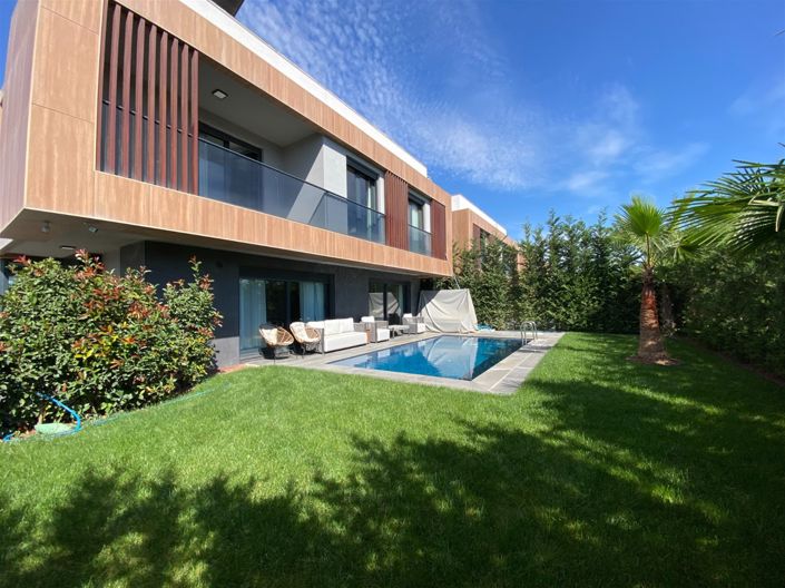 Image No.3-6 Bed Villa for sale