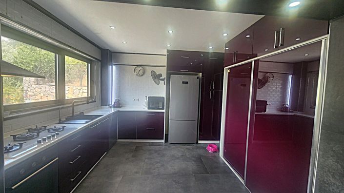 Image No.11-5 Bed Villa for sale